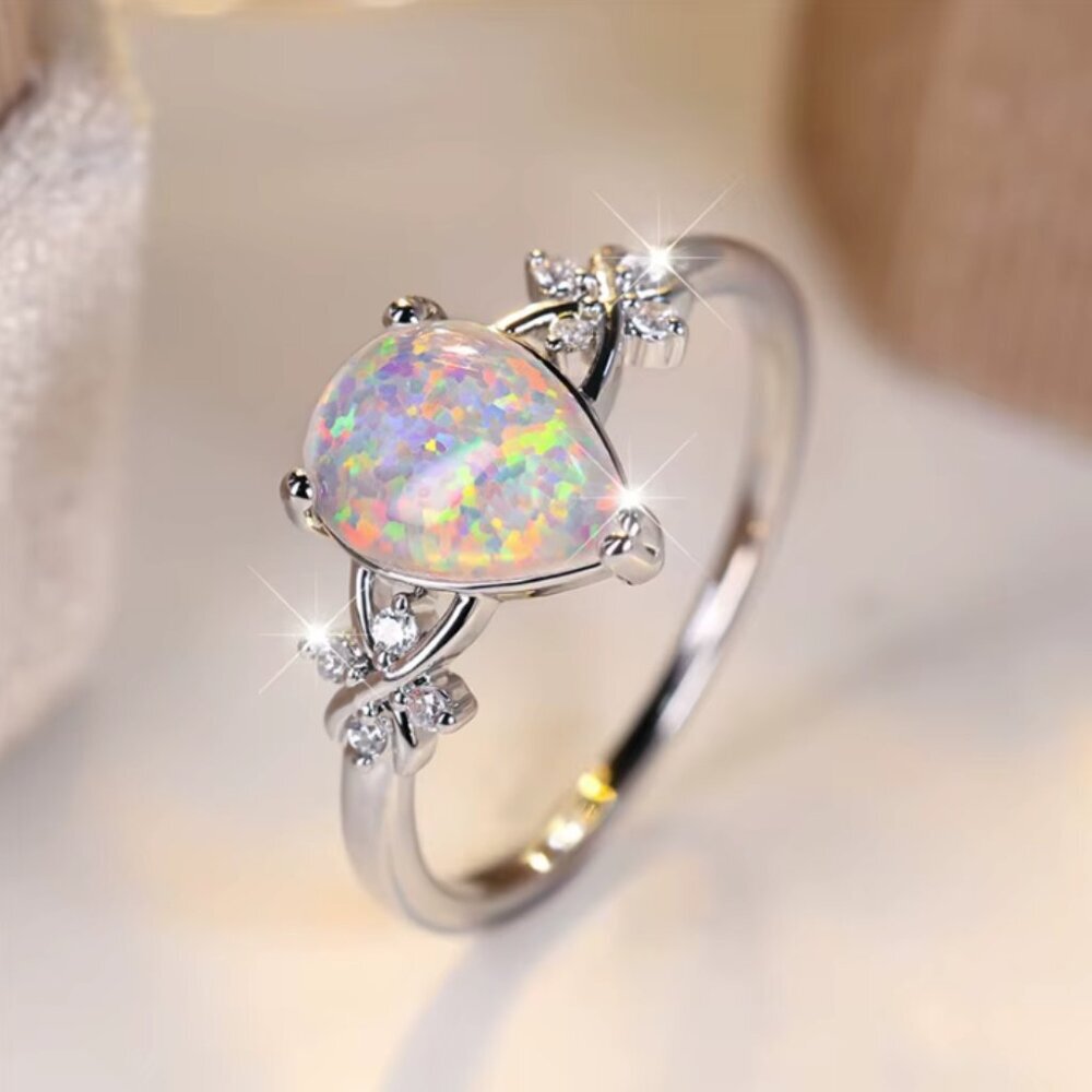 NEW 18k White Gold White Fire Opal Diamond Ring Tear Drop Ring Pear Cut Opal - Picture 4 of 4